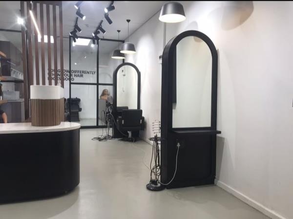 68  m² Commercial space