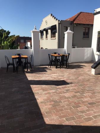 513  m² Commercial space