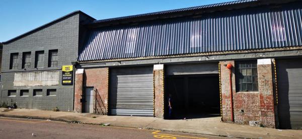 1 000  m² Industrial space