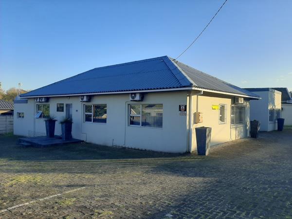 65  m² Commercial space