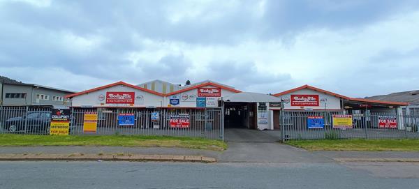 1 225  m² Industrial space