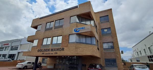 410  m² Office Space