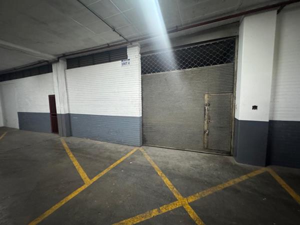 380  m² Industrial space