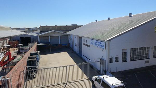 1 200  m² Industrial space