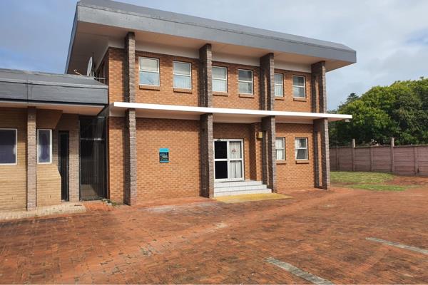 480  m² Office Space