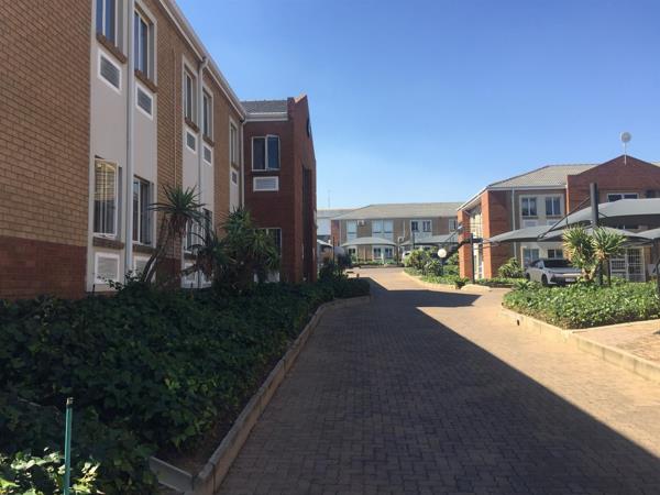 261  m² Commercial space