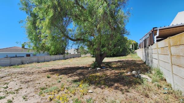 547 m² Land