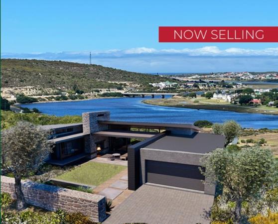 700 m² Land