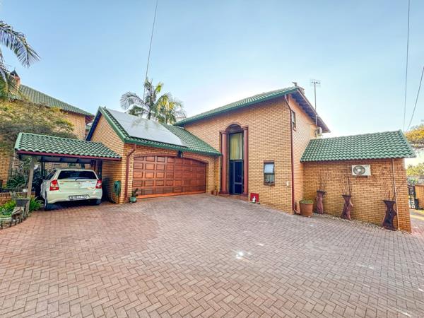 6 Bedroom House