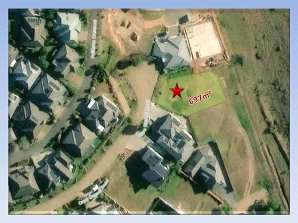 697 m² Land