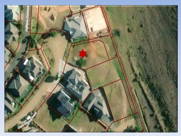 697 m² Land