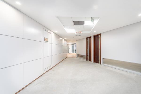 178.3  m² Office Space