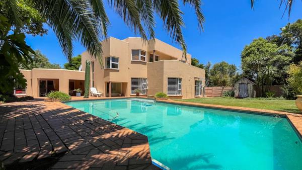 5 Bedroom House