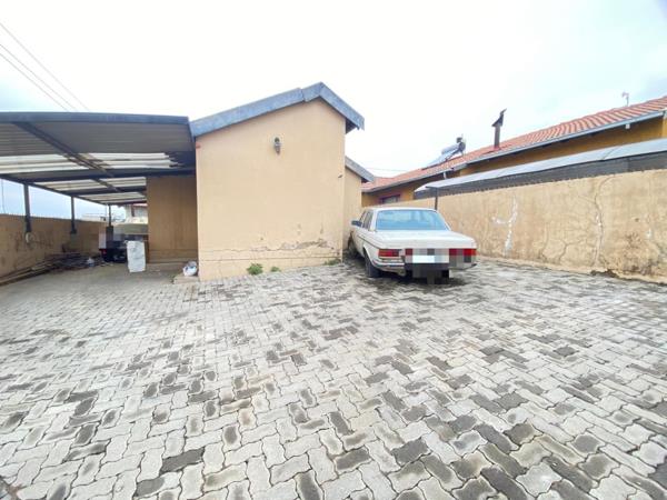 5 Bedroom House
