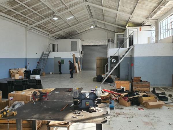 375  m² Industrial space