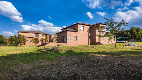 9 Bedroom House