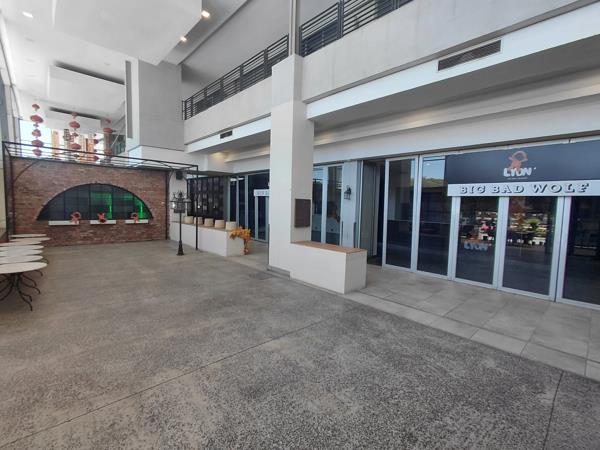 425  m² Retail Space