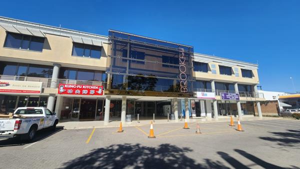 380  m² Commercial space