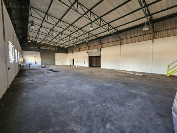 830  m² Commercial space