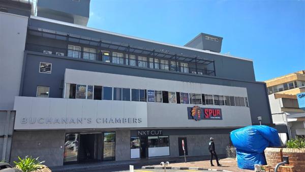 172  m² Office Space