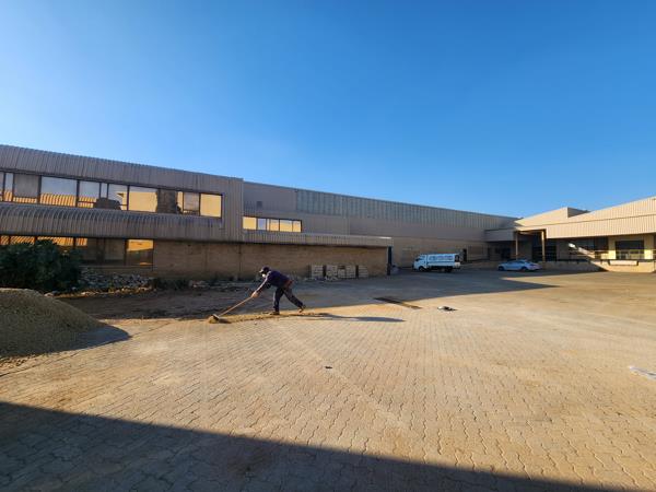750  m² Industrial space