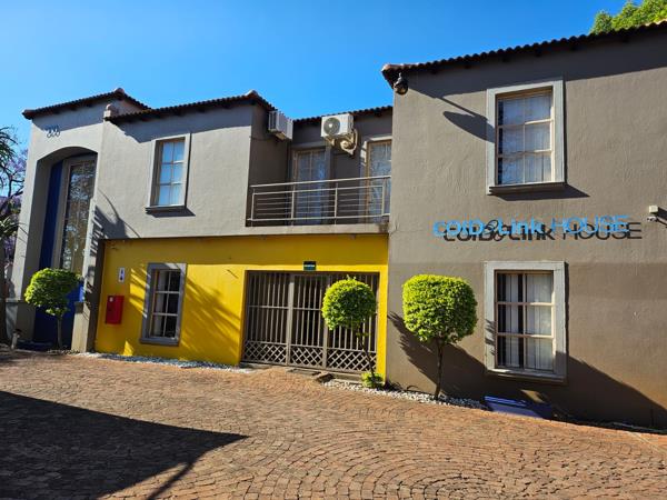 452  m² Office Space