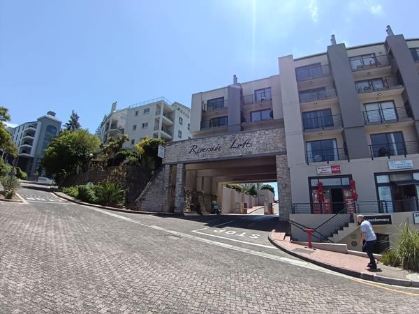 63  m² Commercial space