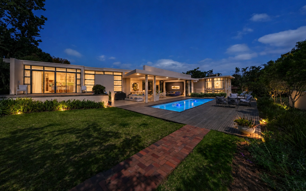 6 Bedroom Townhouse