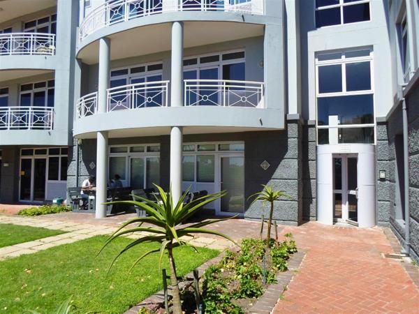 215  m² Office Space