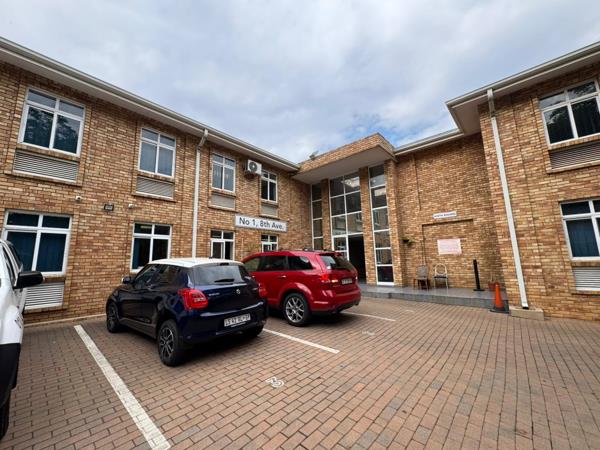 100  m² Commercial space