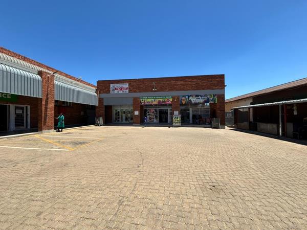 2 083  m² Commercial space