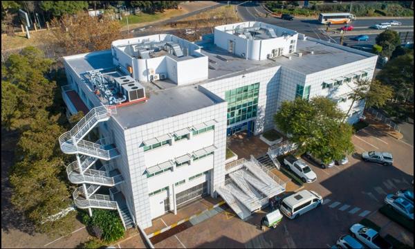 2 419  m² Commercial space