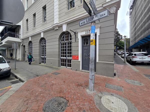 459  m² Commercial space