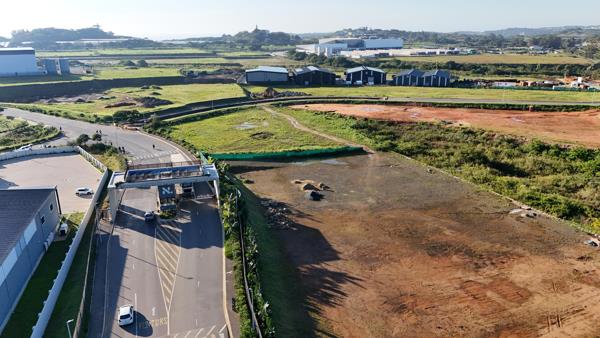 211  m² Commercial space