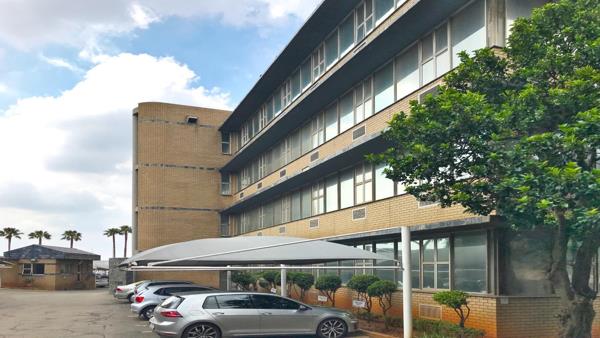 521  m² Office Space