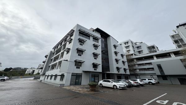 584  m² Commercial space