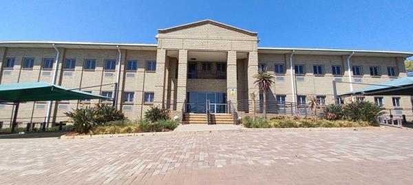 4 740 m² Retail Space