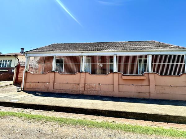 11 Bedroom House