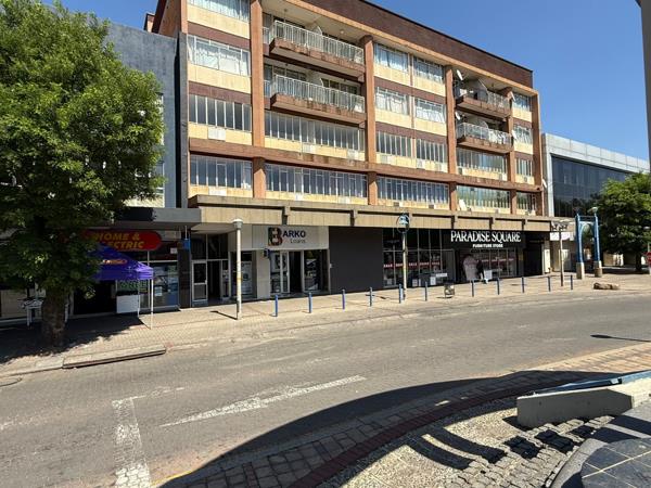 200 m² Commercial space