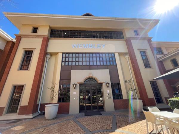 164  m² Commercial space