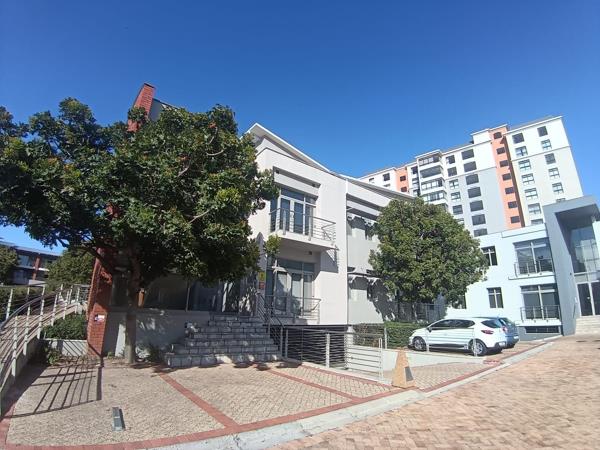 228 m² Commercial space