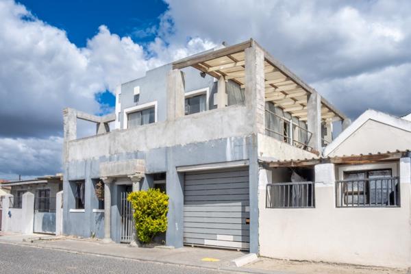 5 Bedroom House