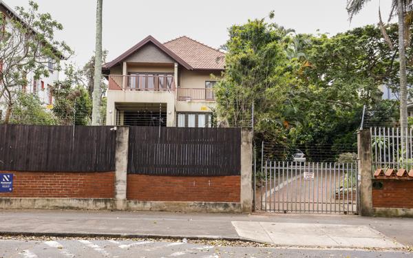 2 Bedroom Flat