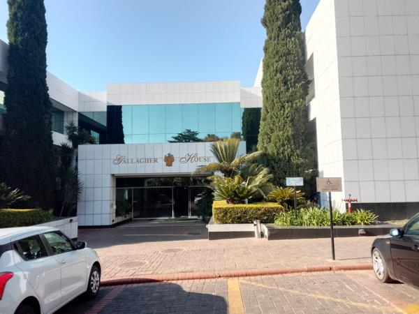 146  m² Office Space