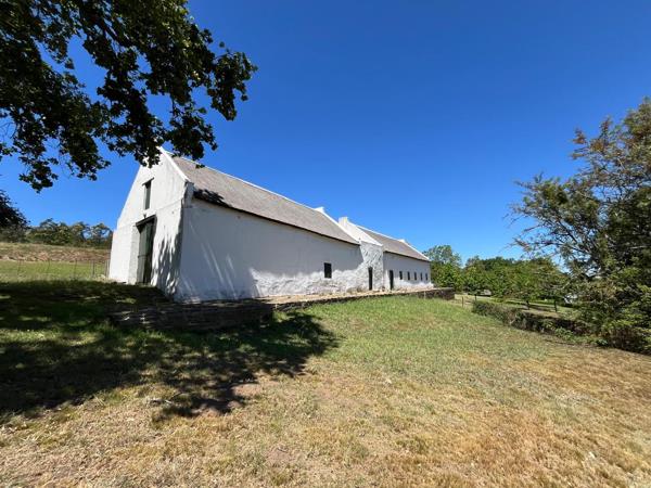 104  m² Retail Space