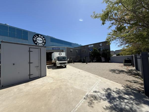 1 559  m² Industrial space