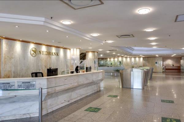 27 740 m² Commercial space