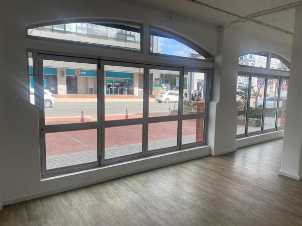 286  m² Retail Space