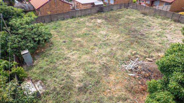 1 063 m² Land