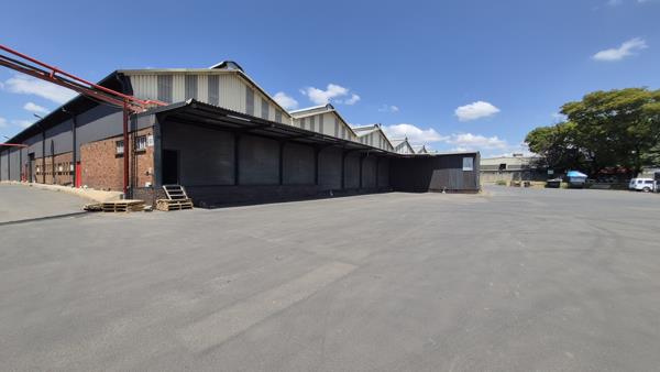 5 750  m² Industrial space